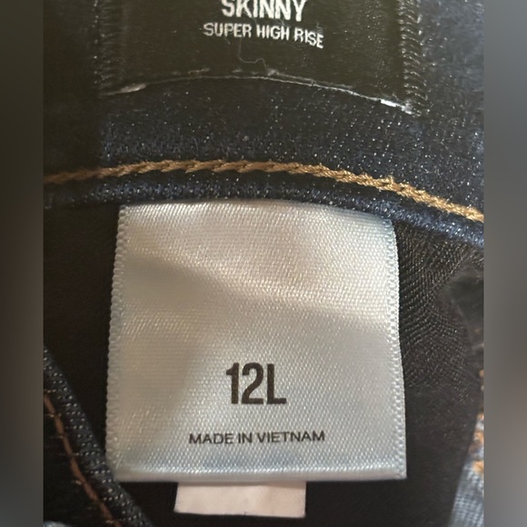 Express Skinny High Rise Jeans - Picture 4 of 4